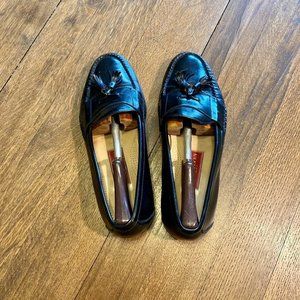 COLE HAAN CITY Black Leather Pinch Tassel Loafers Size 11.5 and Cedar Shoe Trees